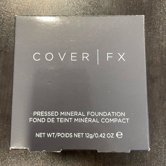 Cover FX Pressed Mineral Foundation - P110 - Picture 3 of 5